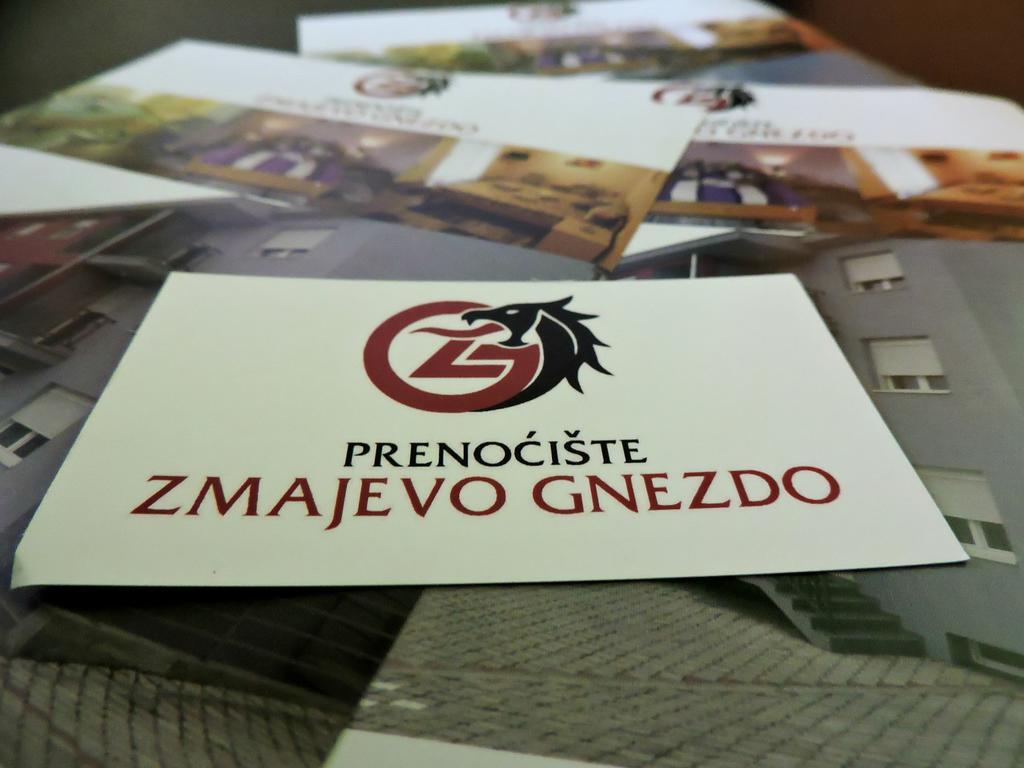 B&B Zmajevo Gnezdo 021 Sremska Kamenica Exterior photo
